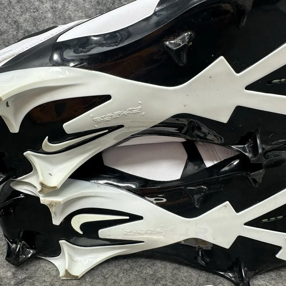 Nike Alpha Menace Pro 3 Football Cleats Mens Size 10.5 White Black CT6649-100